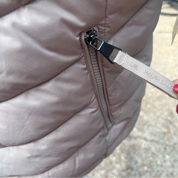 NWT RALPH LAUREN 
Hooded Stretch Puffer Vest Birch Tan Sz L - Picture 4 of 8